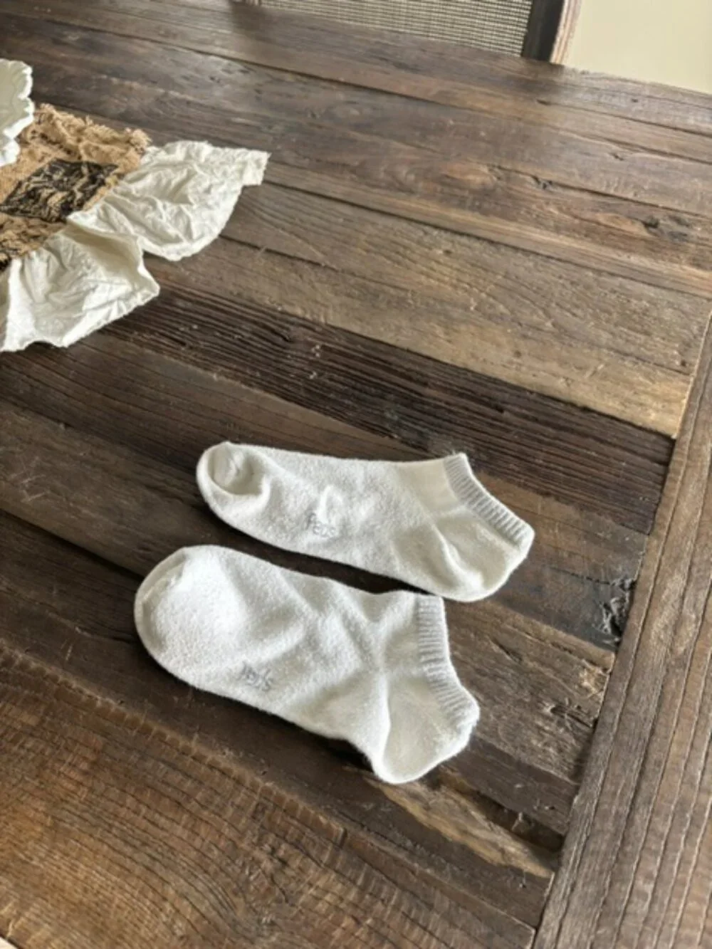 Peds no-show athletic ankle socks - white - women's - SALE!